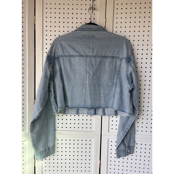 Label Rail Cheap Chic Finds Floral Embroidered Crop Denim Jean Jacket Lg/12 - Picture 7 of 7